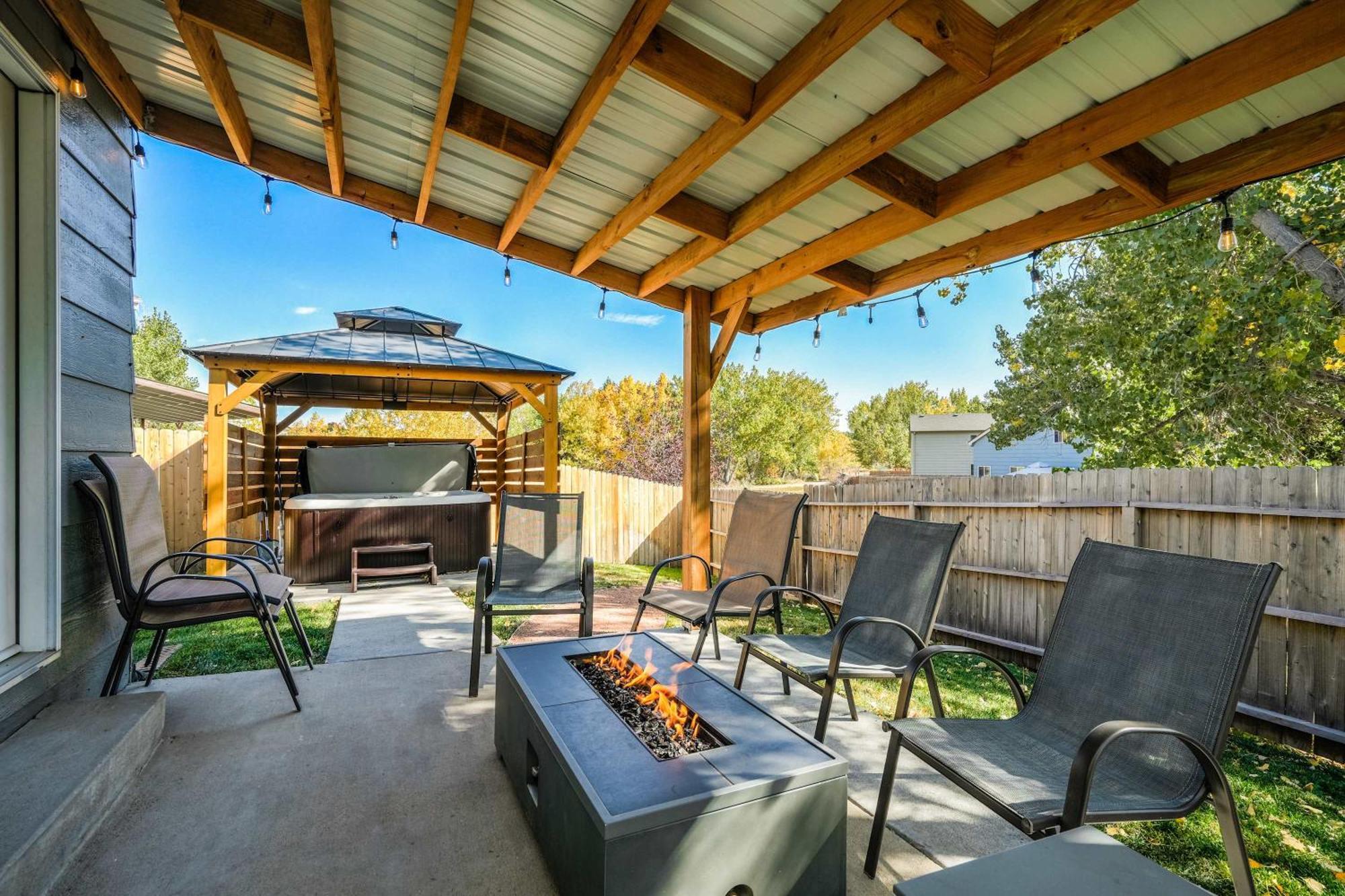 Hearth Haven - Hot Tub Bbq Large Groups Villa Colorado Springs Exterior photo